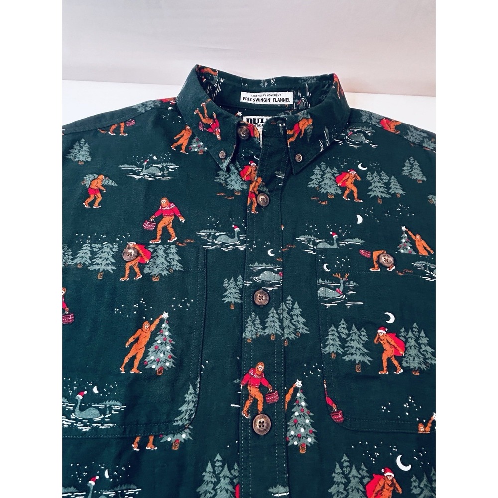 Duluth Trading Bigfoot Sasquatch Flannel Shirt Men's Large Christmas